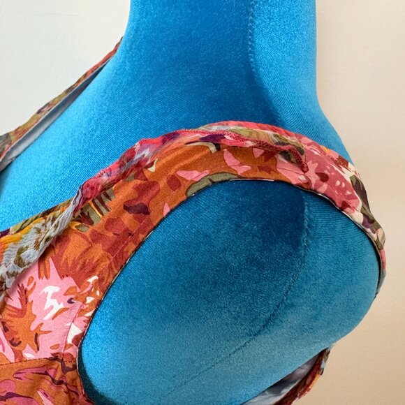 SUNDANCE Havana 100% Silk Floral Ruffled Dress V Neck Sleeveless Size 4 - Picture 10 of 16